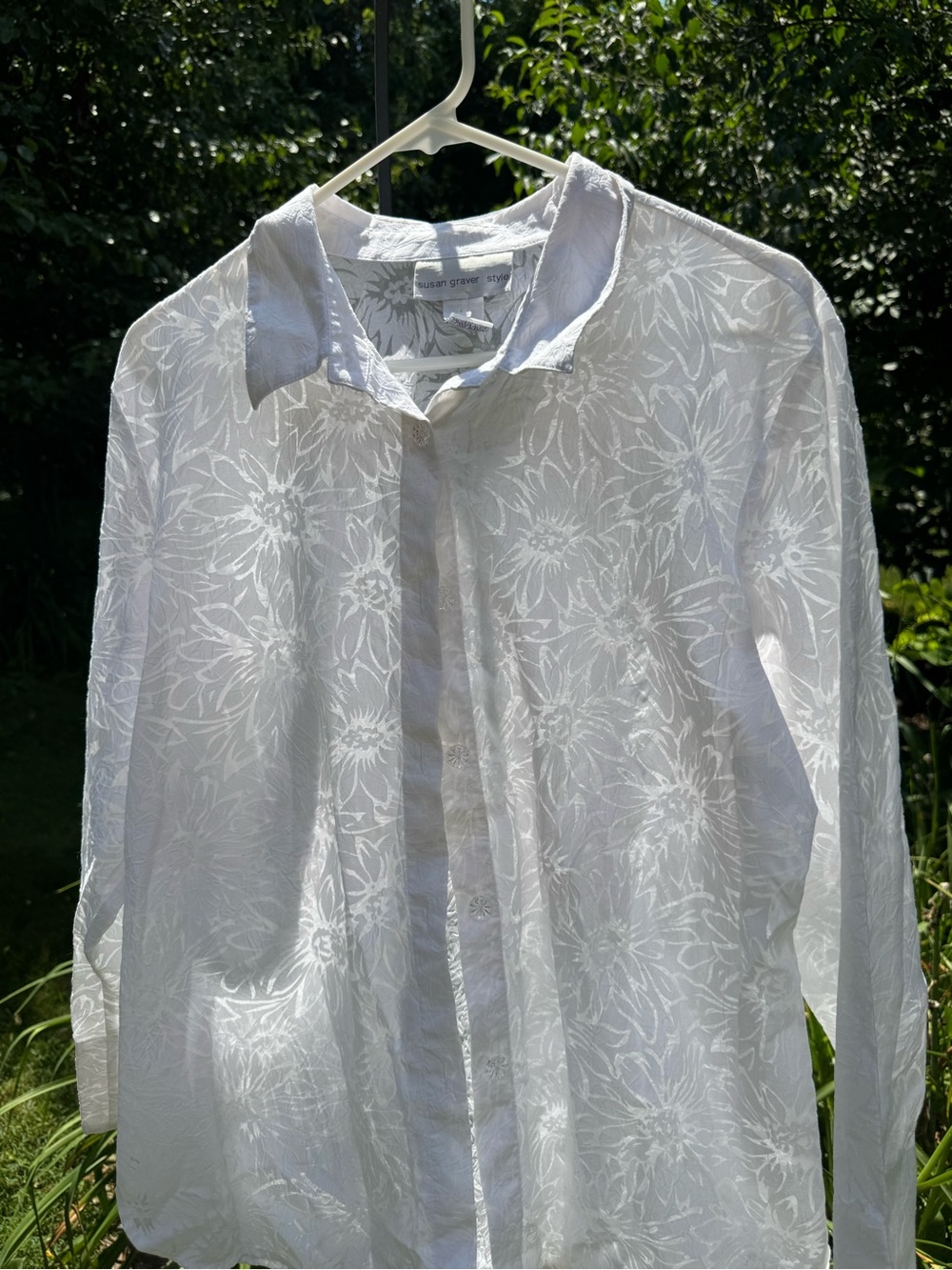 Susan Graver White Floral Jacquard Button-Up Shirt